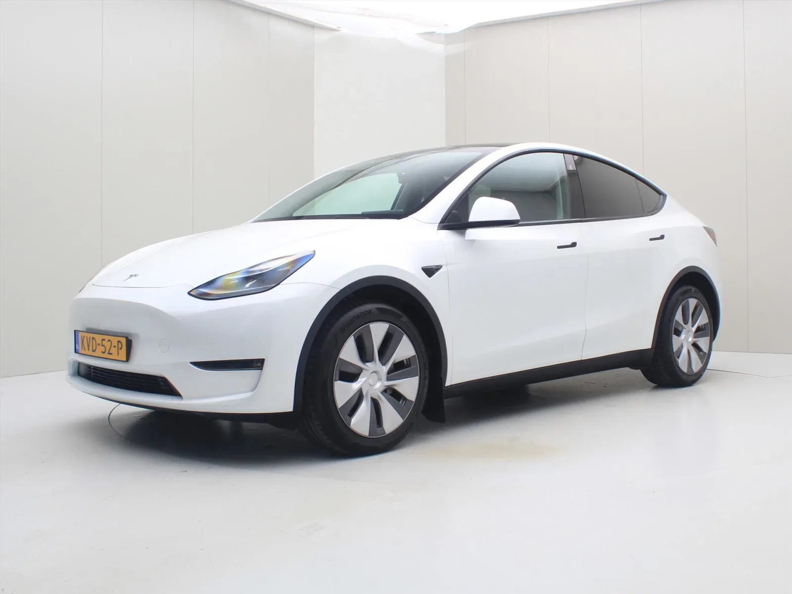 Tesla Model Y (2022) — foto 1