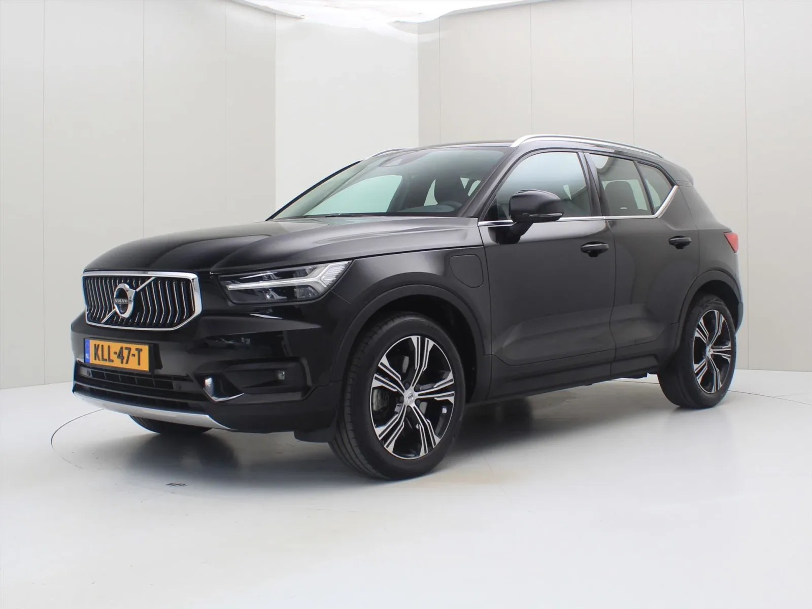 Volvo XC40 (2021) — foto 1