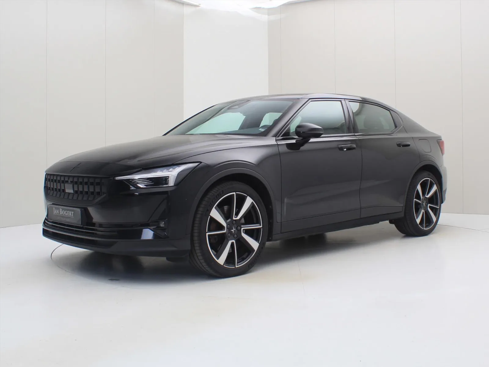 Polestar 2 (2022) — foto 1