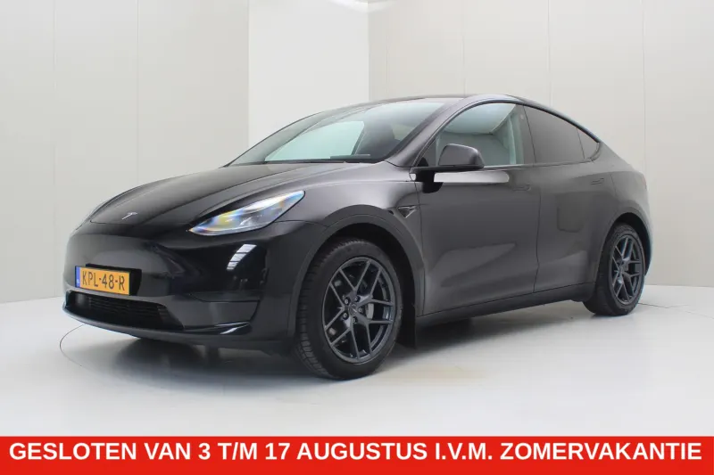 Tesla Model Y (2023)