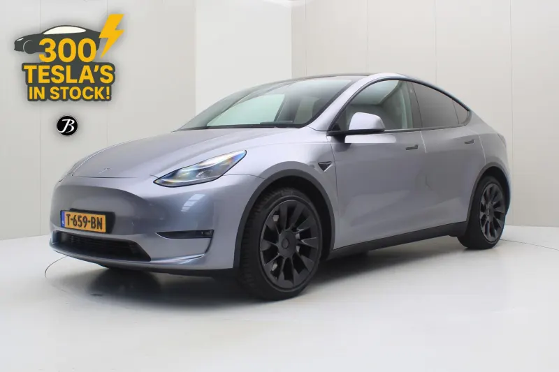 Tesla Model Y (2023)