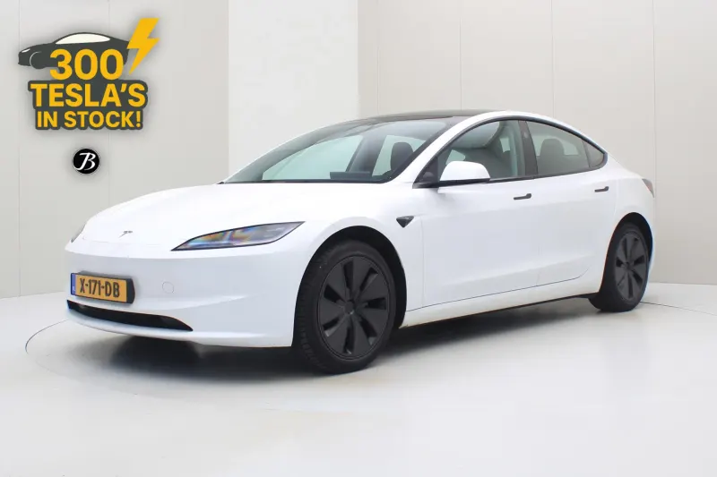 Tesla Model 3 (2023)