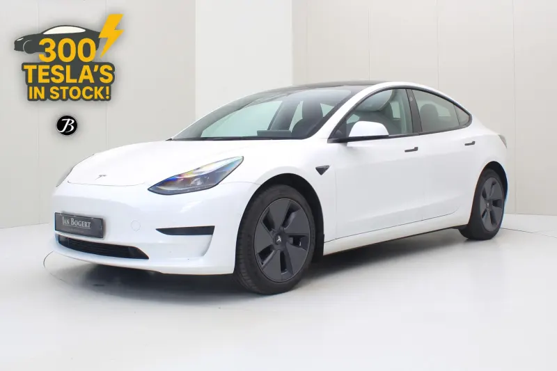 Tesla Model 3 (2022)