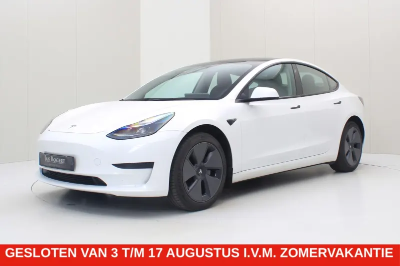 Tesla Model 3 (2022)