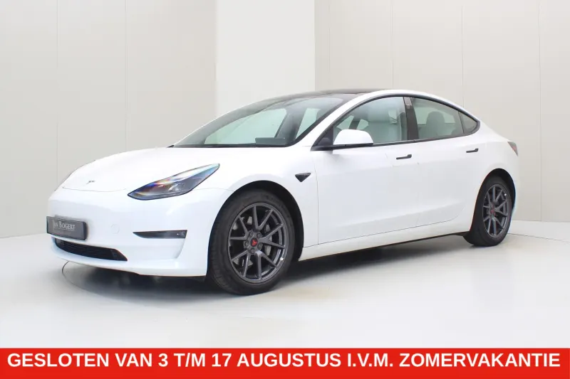 Tesla Model 3 (2021)