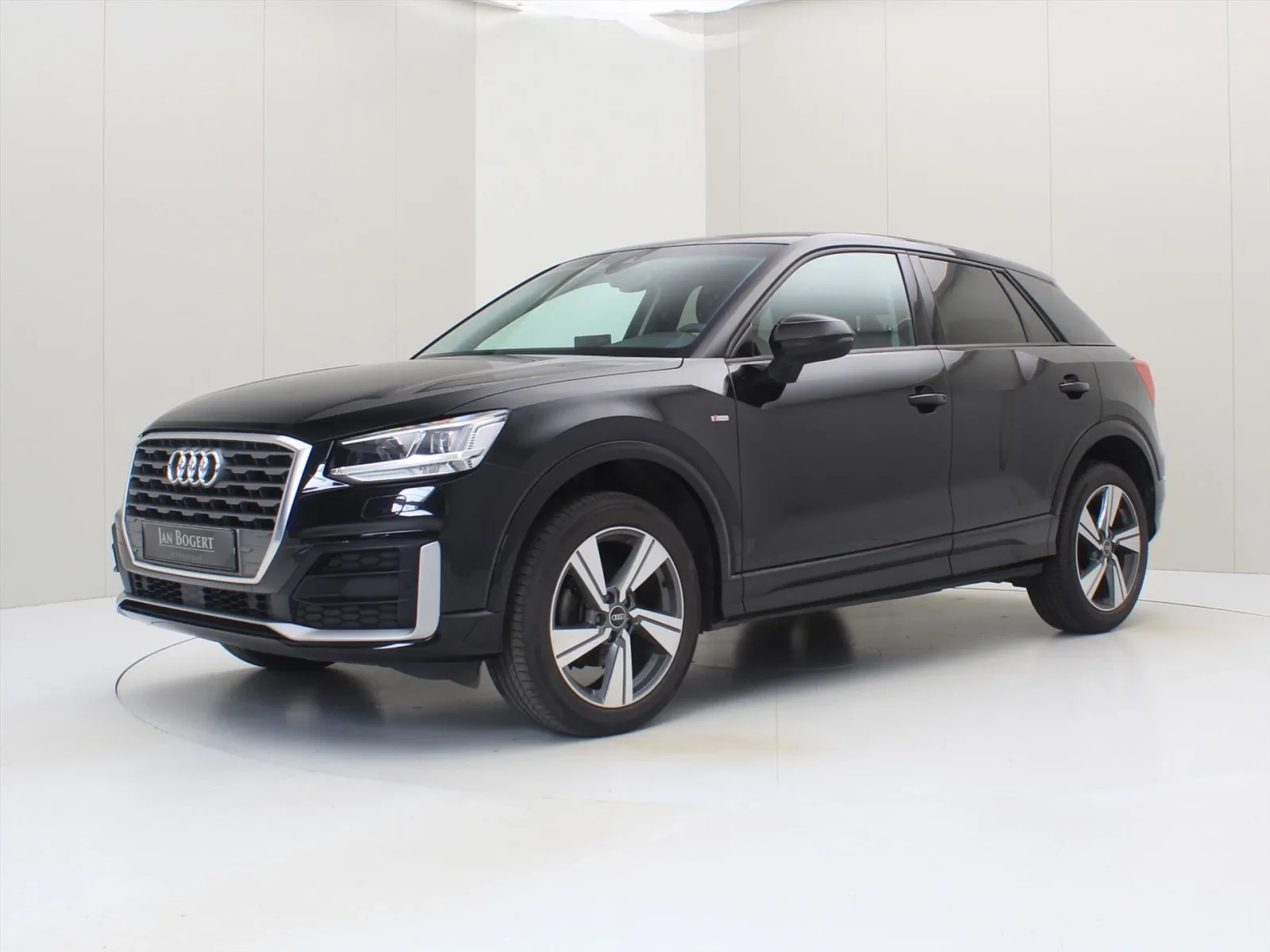 Audi Q2 (2020) — foto 1