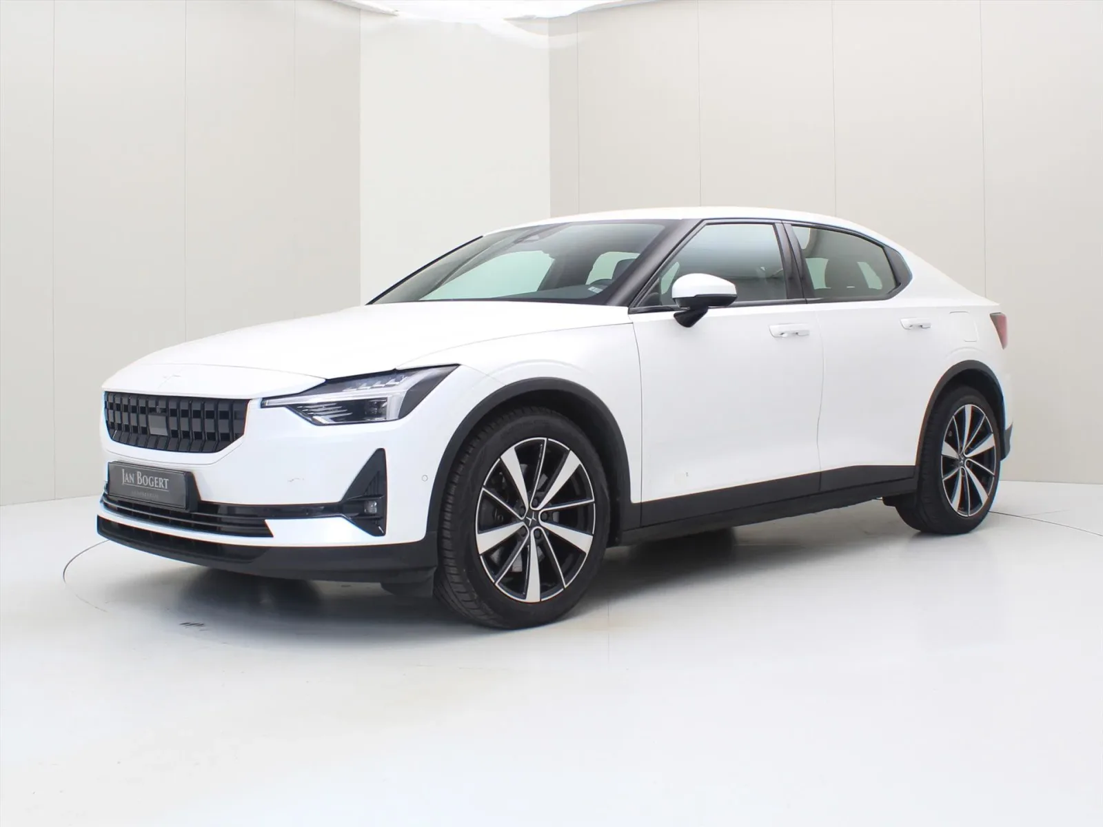 Polestar 2 (2022) — foto 1