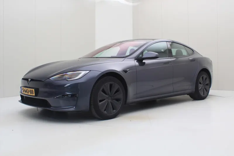 Tesla Model S (2023)