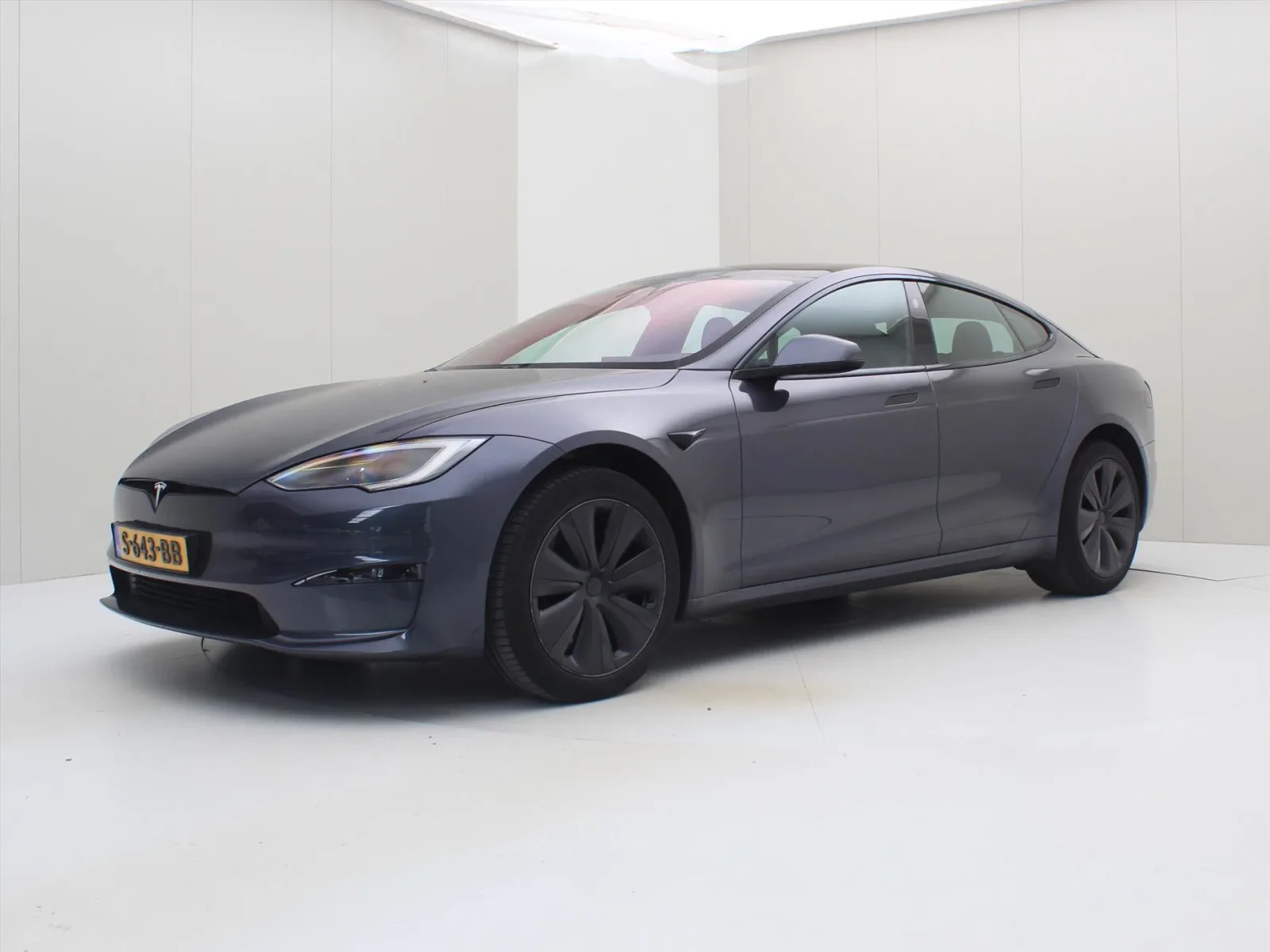 Tesla Model S (2023) — foto 1