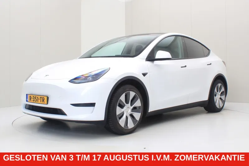 Tesla Model Y (2022)