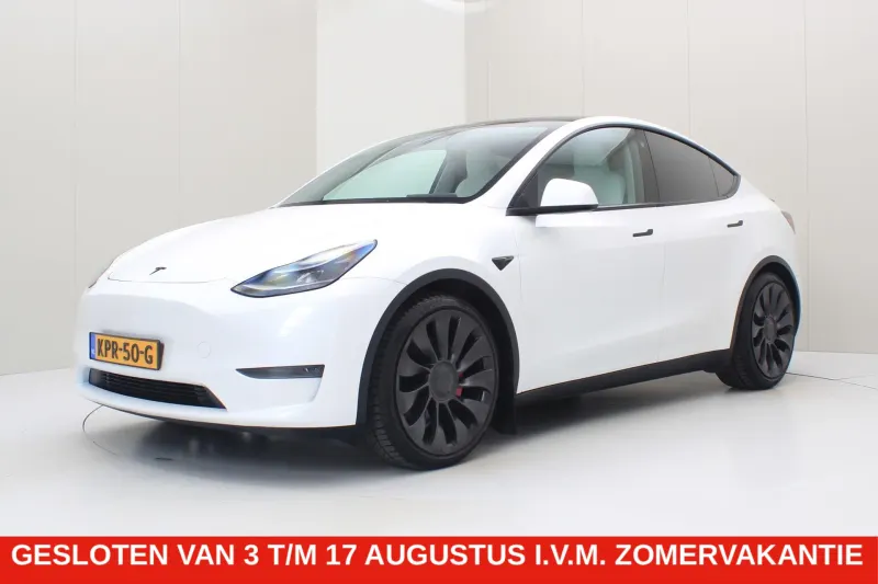 Tesla Model Y (2023)