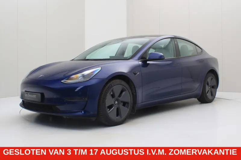 Tesla Model 3 (2022)