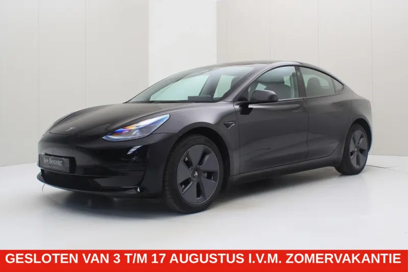 Tesla Model 3 (2023)