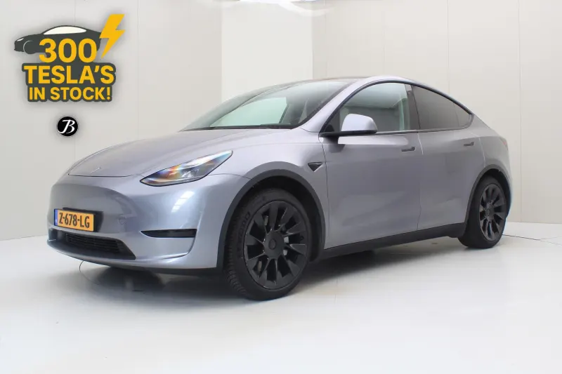 Tesla Model Y (2024)