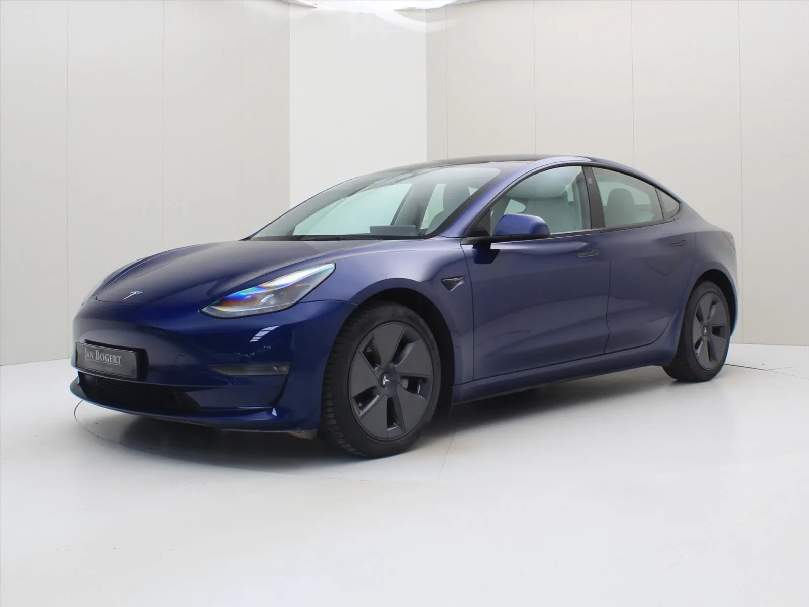 Tesla Model 3 (2022) — foto 1