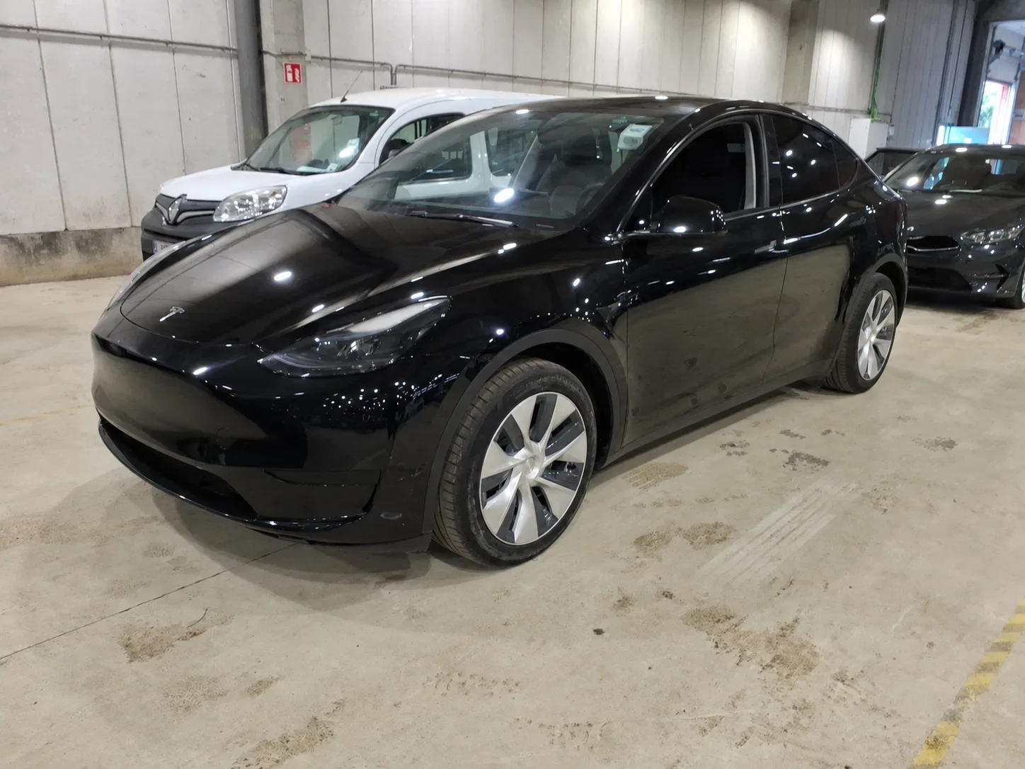 Tesla Model Y (2022) — foto 1