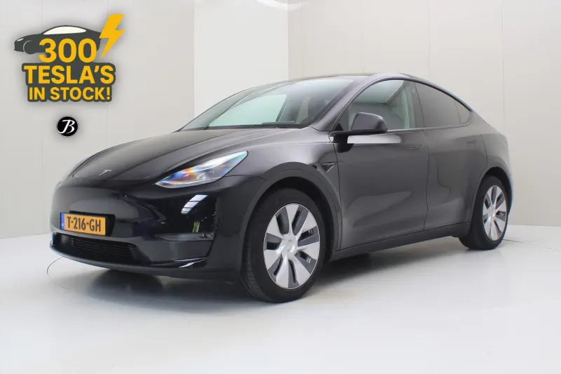 Tesla Model Y (2023)