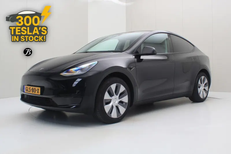 Tesla Model Y (2024)