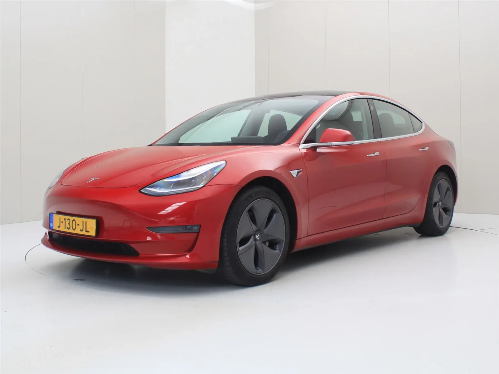 Tesla Model 3 (2020) — foto 1