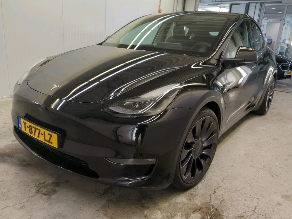 Tesla Model Y (2023) — foto 1