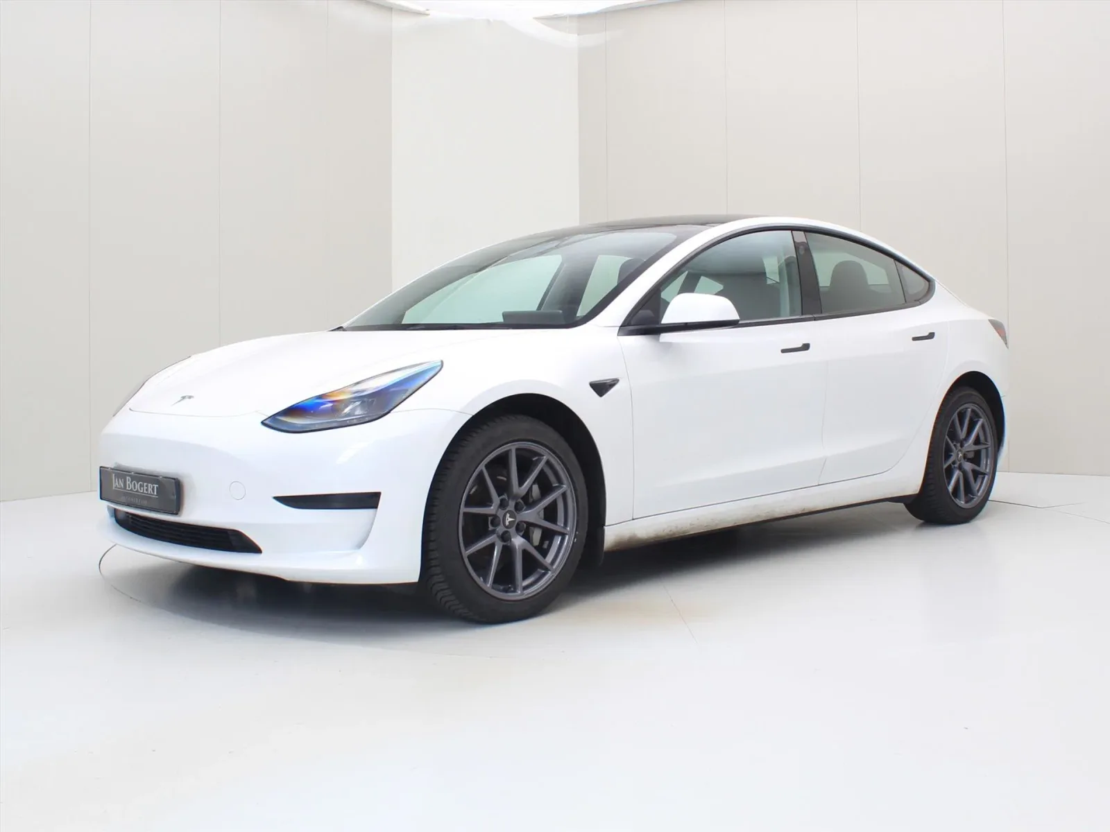 Tesla Model 3 (2023) — foto 1