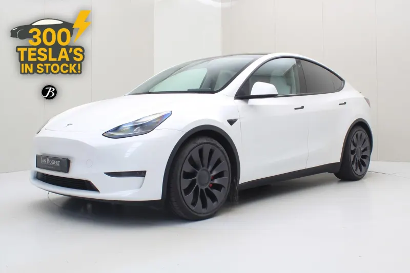 Tesla Model Y (2023)