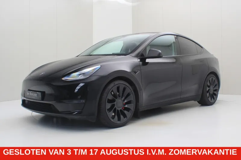 Tesla Model Y (2023)