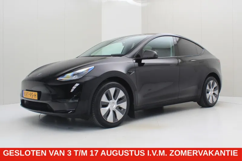 Tesla Model Y (2023)