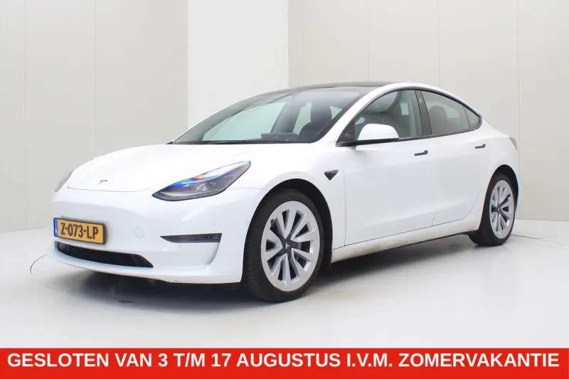 Tesla Model 3 (2022)