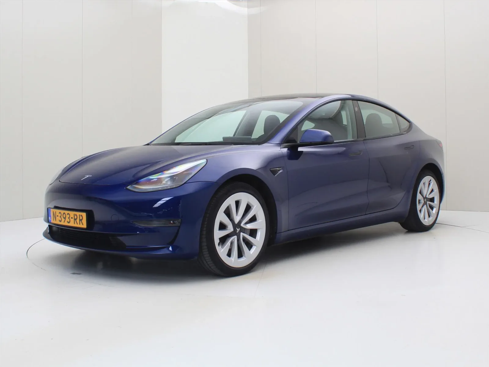 Tesla Model 3 (2021) — foto 1