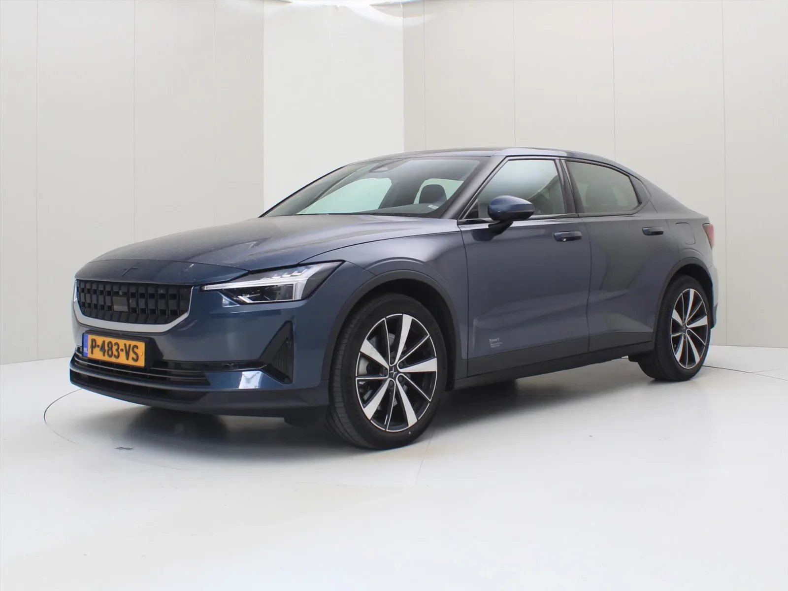 Polestar 2 (2022) — foto 1