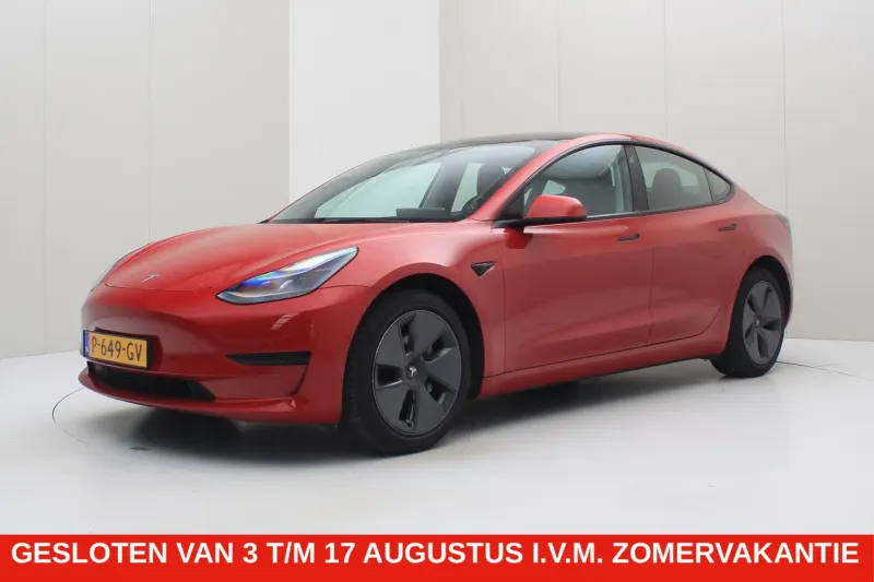 Tesla Model 3 (2022)