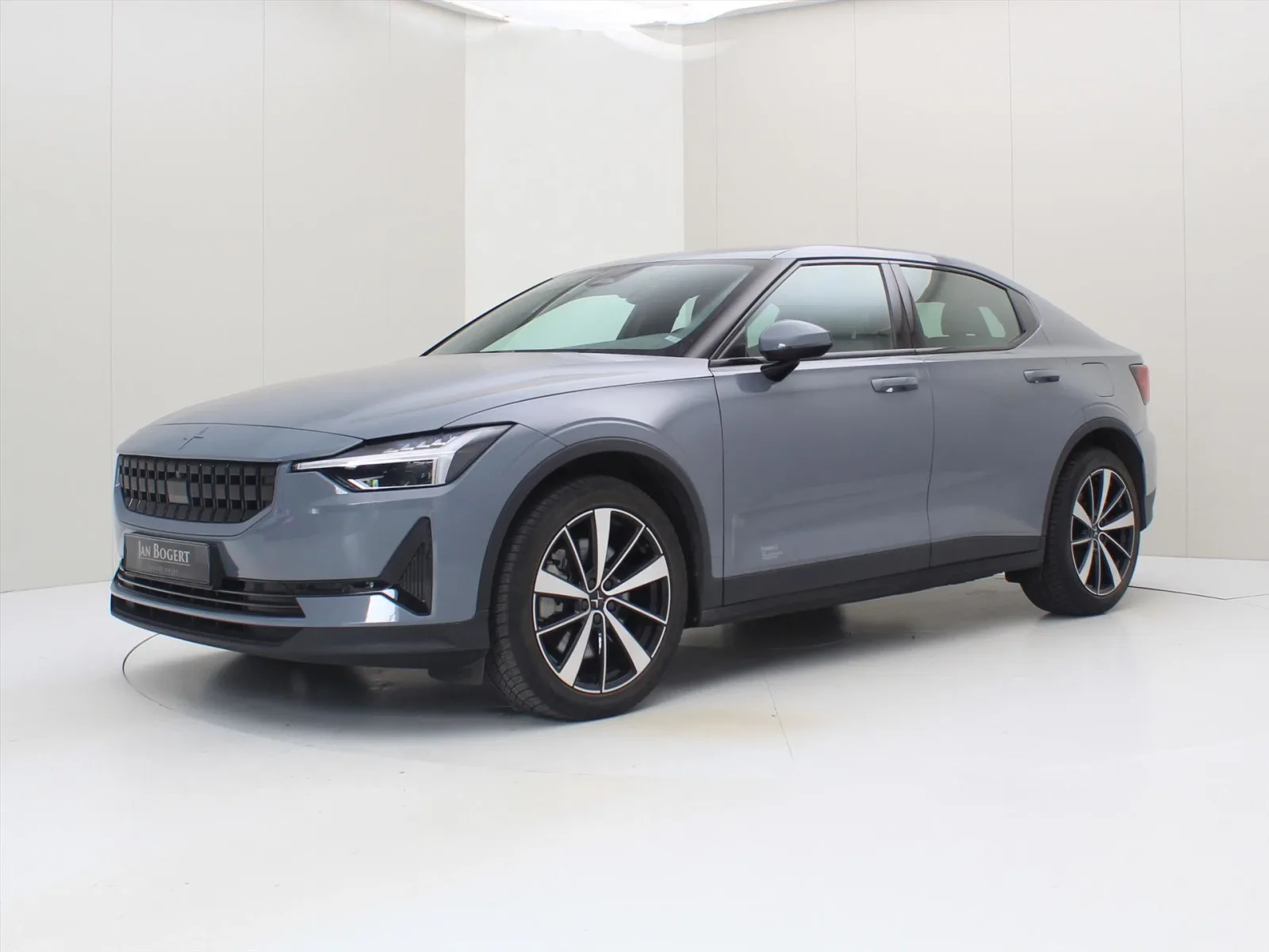 Polestar 2 (2022) — foto 1