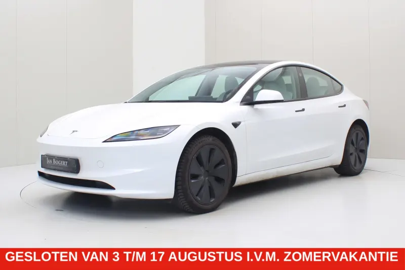 Tesla Model 3 (2024)