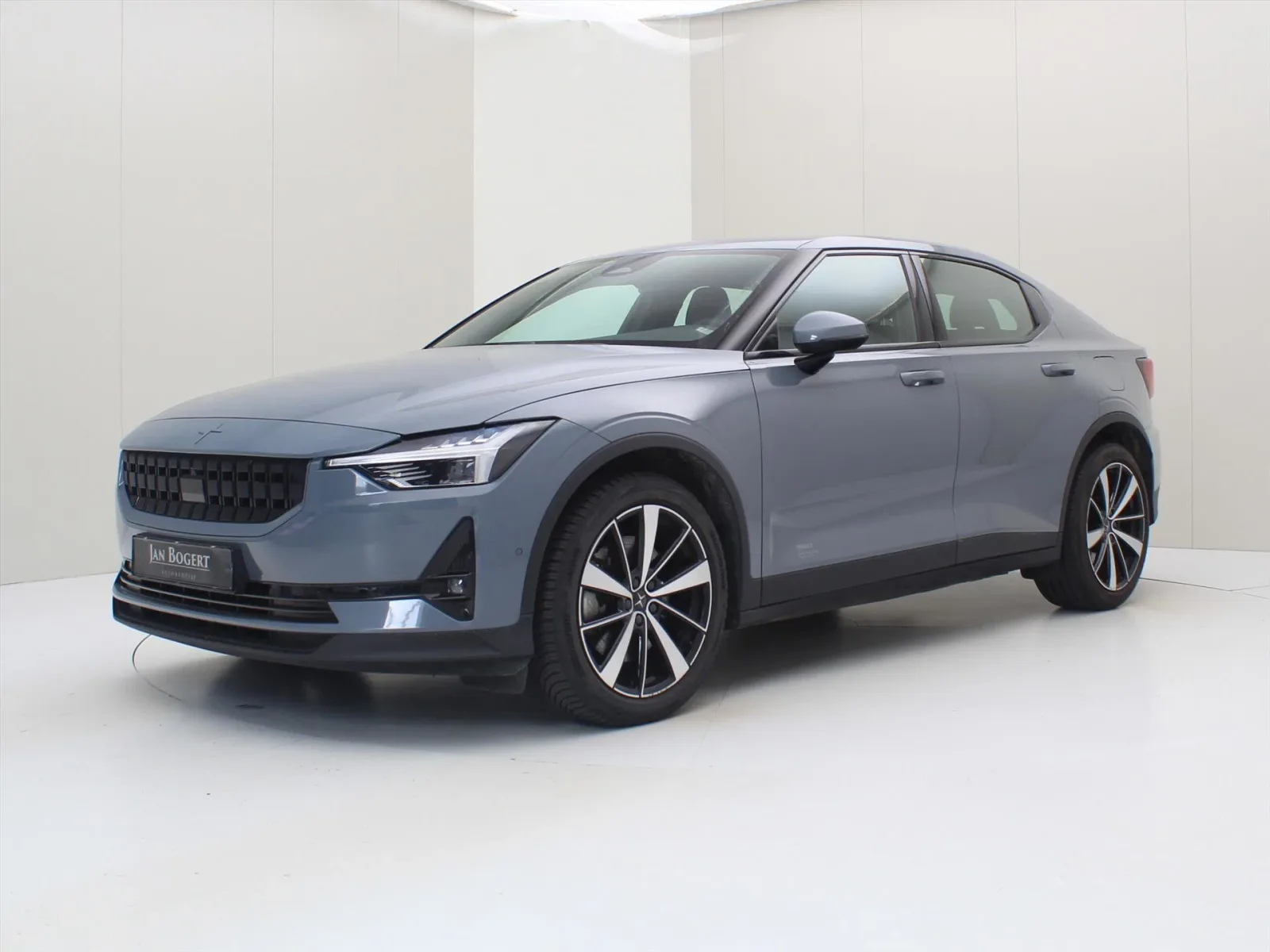 Polestar 2 (2022) — foto 1