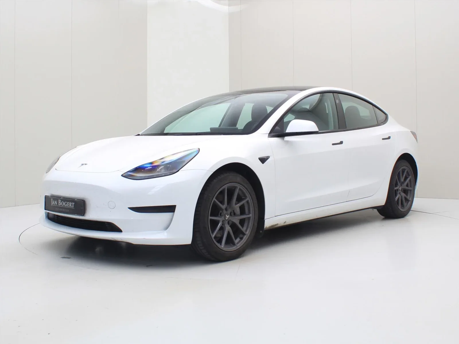Tesla Model 3 (2023) — foto 1