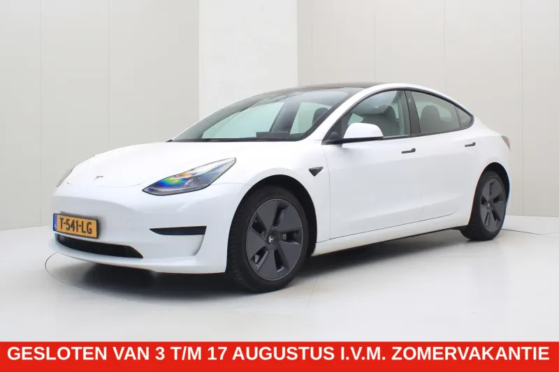 Tesla Model 3 (2023)