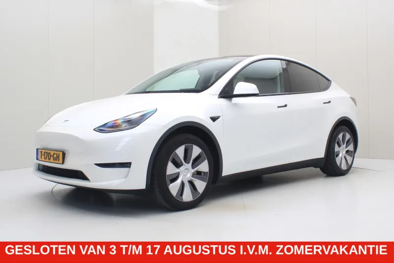 Tesla Model Y (2023)