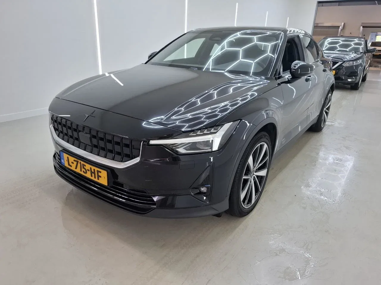 Polestar 2 (2021) — foto 1