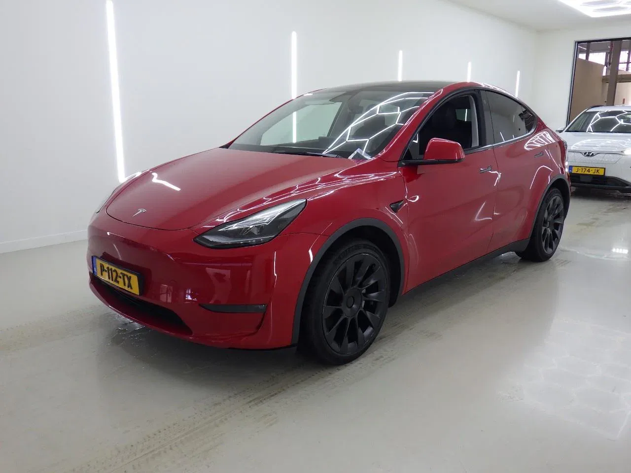 Tesla Model Y (2022) — foto 1