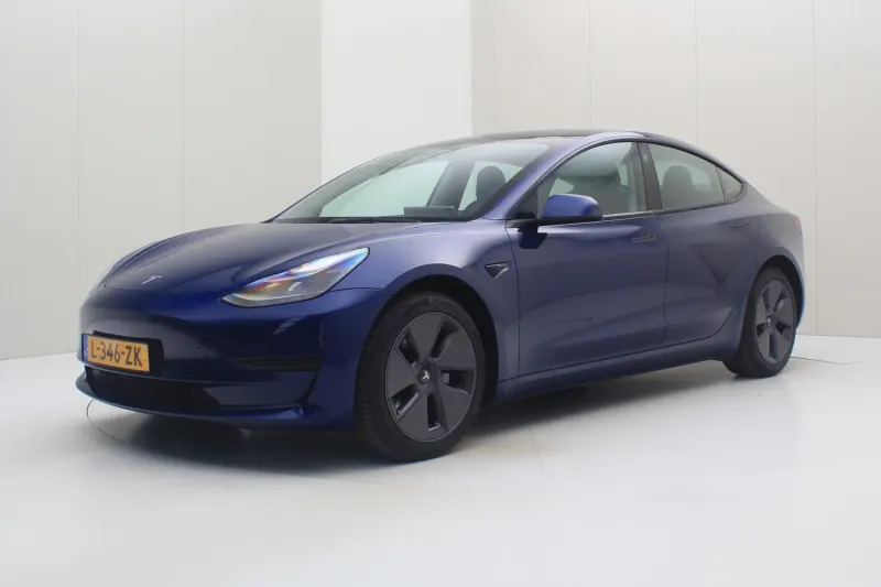 Tesla Model 3 (2021)