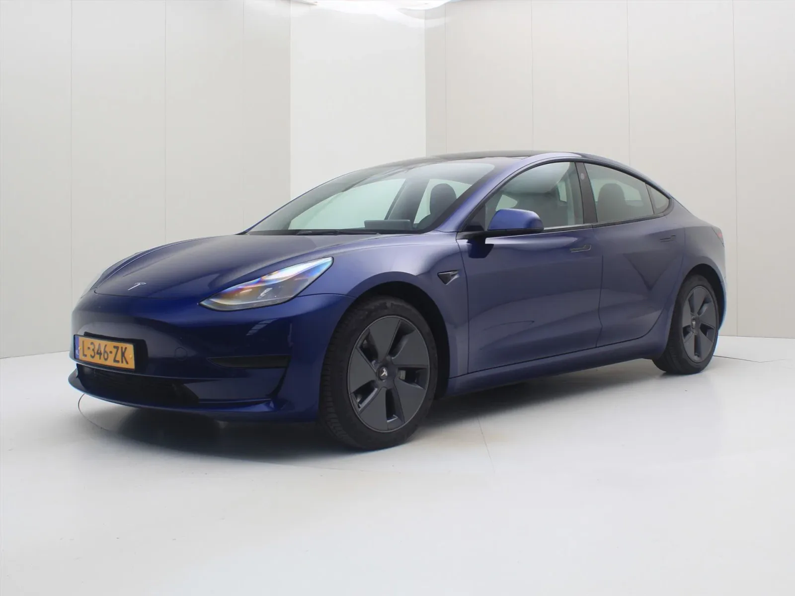 Tesla Model 3 (2021) — foto 1