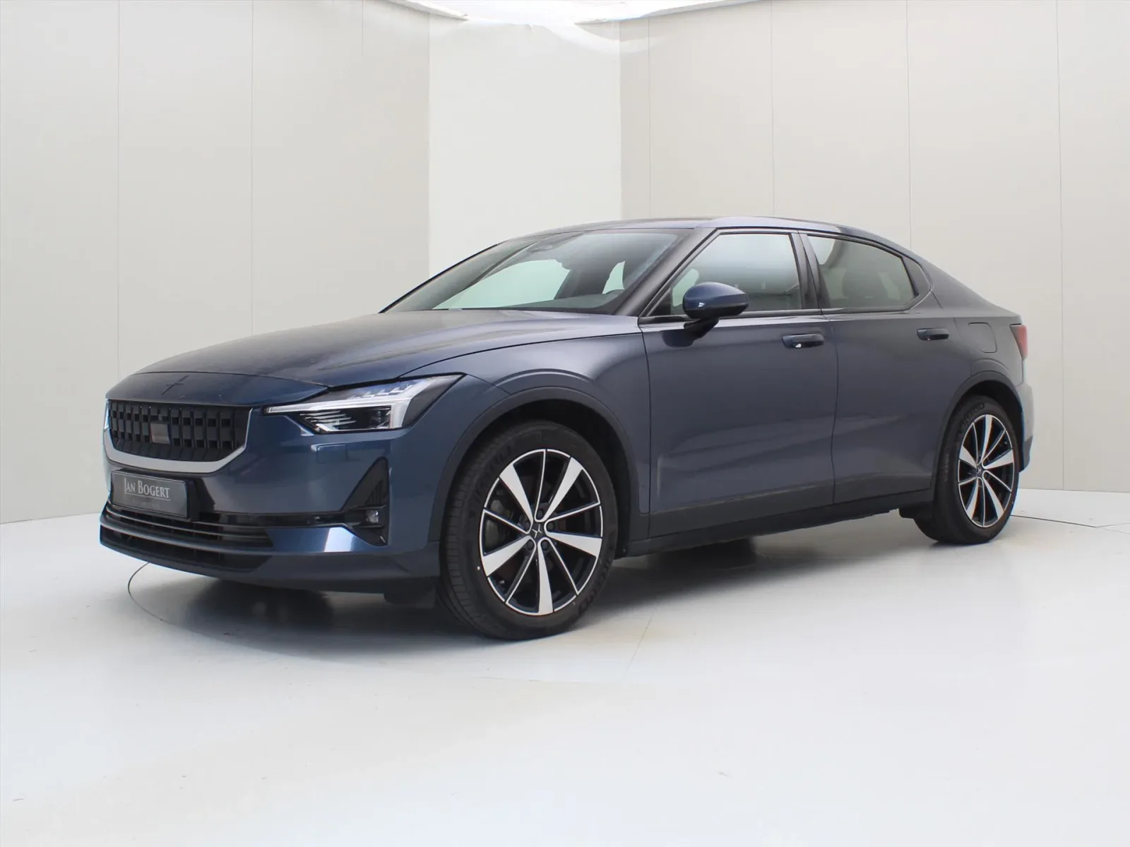 Polestar 2 (2021) — foto 1