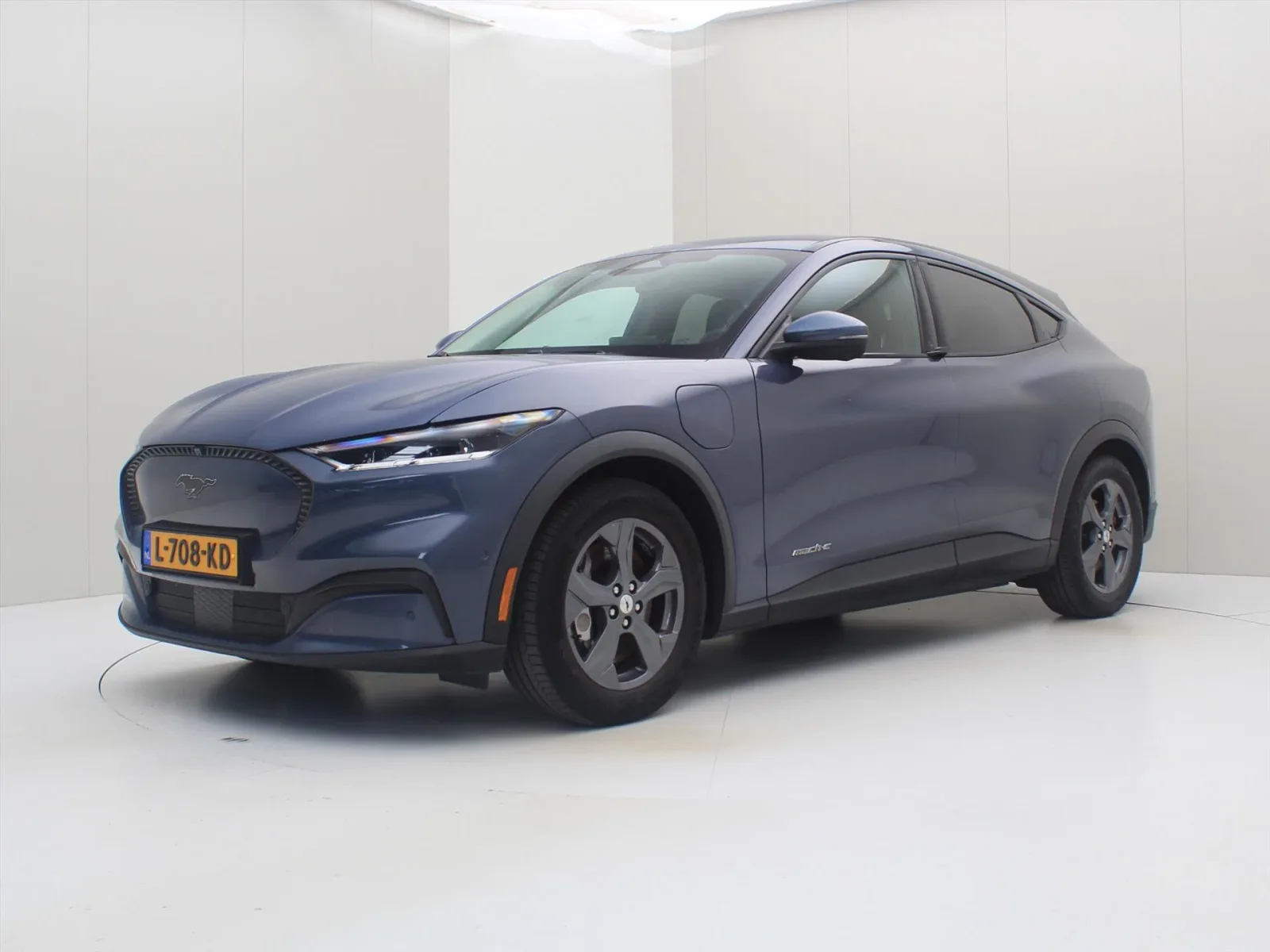 Ford Mustang (2021) — foto 1