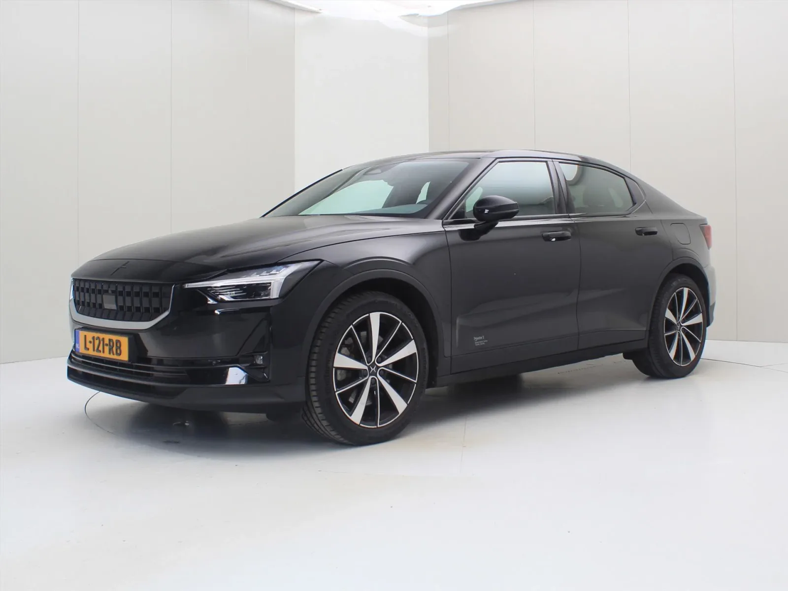 Polestar 2 (2021) — foto 1