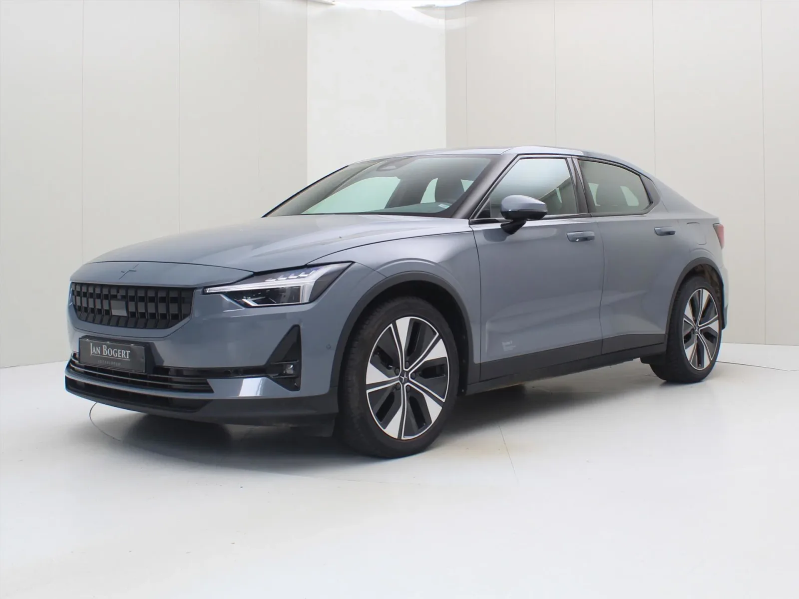 Polestar 2 (2022) — foto 1