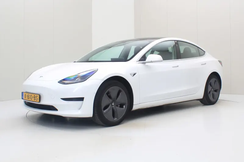 Tesla Model 3 (2020)