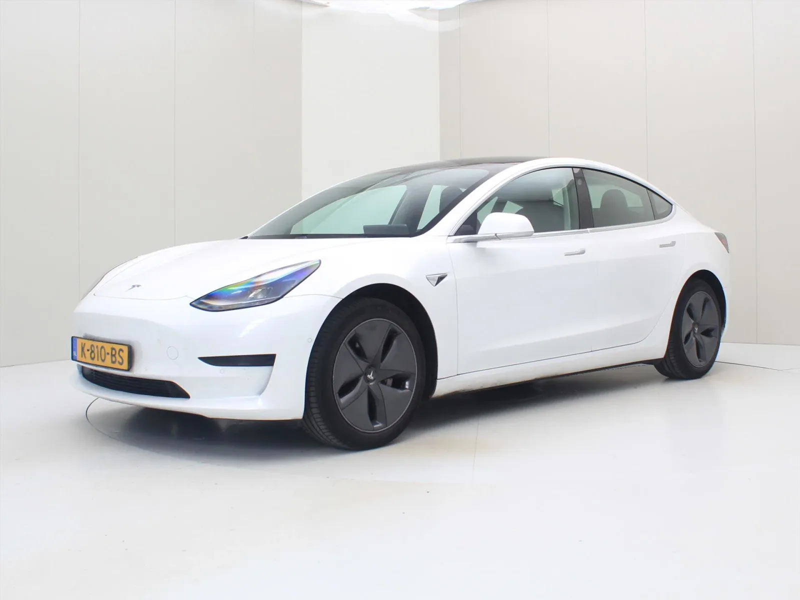 Tesla Model 3 (2020) — foto 1