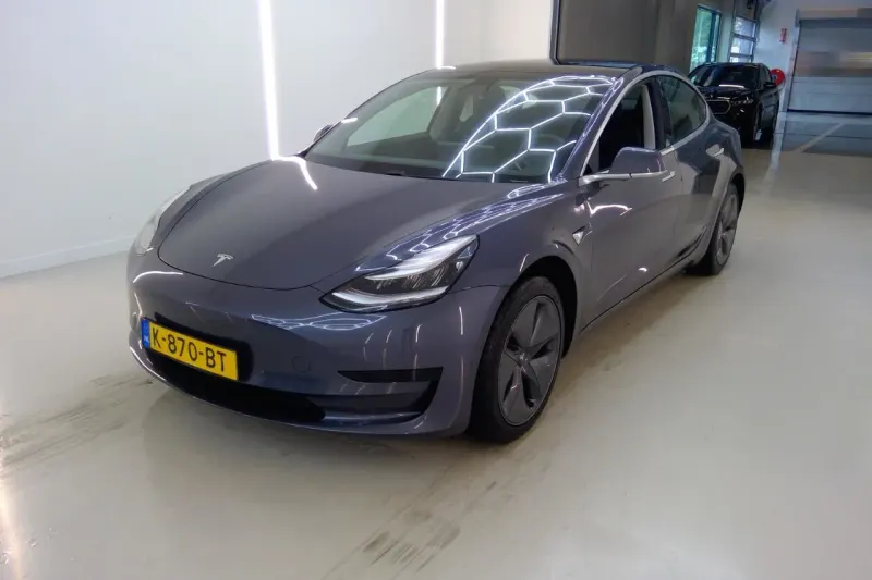 Tesla Model 3 (2020)