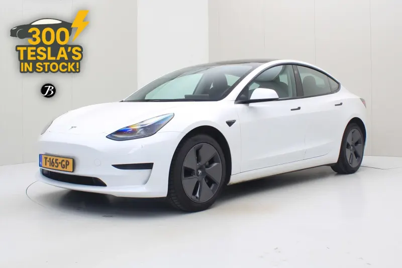 Tesla Model 3 (2023)